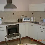 Apartment Staromlynska *