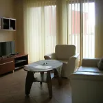Apartment Staromlynska *