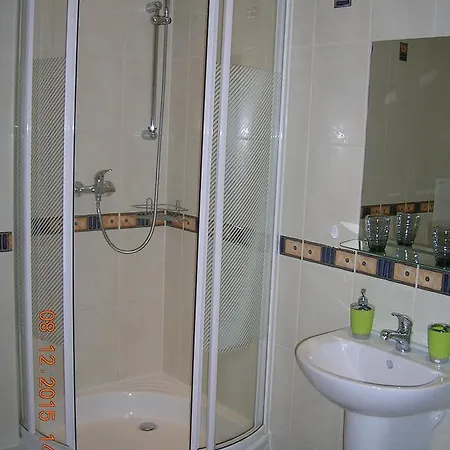 Staromlynska Apartamento *