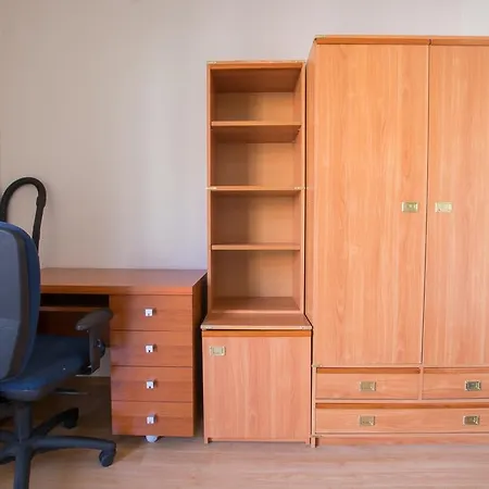 Staromlynska Apartment *